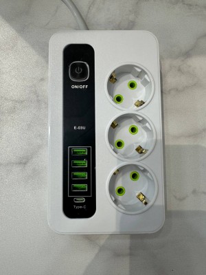 Светой фильтр 3м на 3 розетки 4 usb и type-c